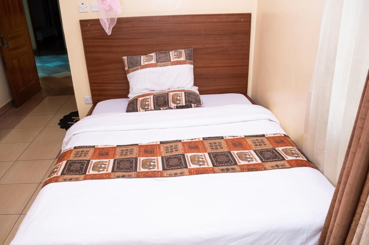 Ngara Riverside Lodge Nairobi Buitenkant foto