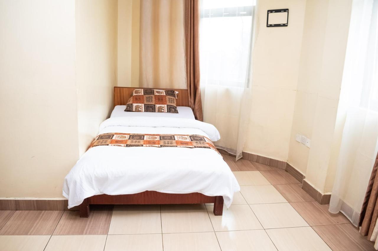 Ngara Riverside Lodge Nairobi Buitenkant foto