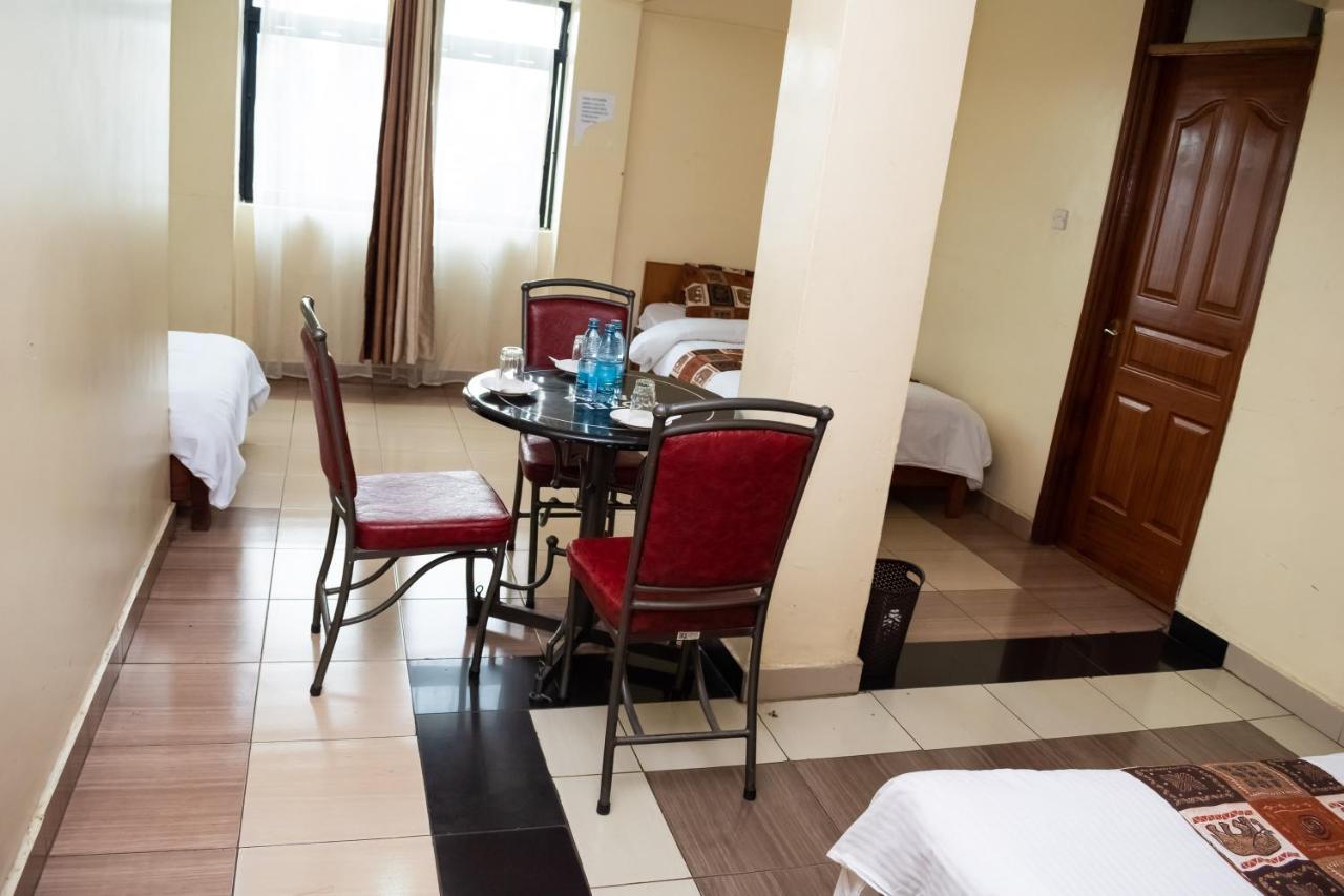 Ngara Riverside Lodge Nairobi Buitenkant foto