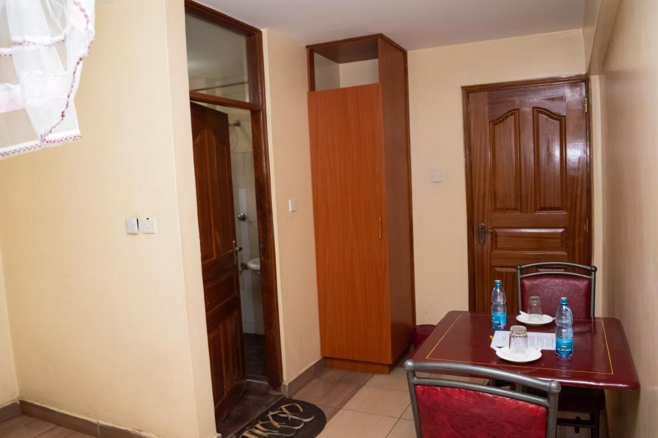 Ngara Riverside Lodge Nairobi Buitenkant foto