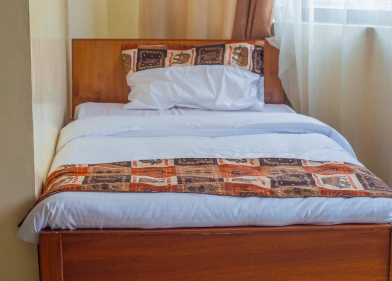 Ngara Riverside Lodge Nairobi Buitenkant foto