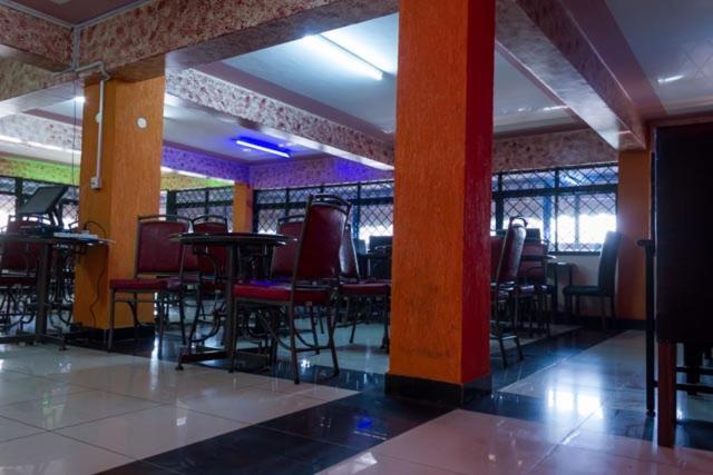 Ngara Riverside Lodge Nairobi Buitenkant foto
